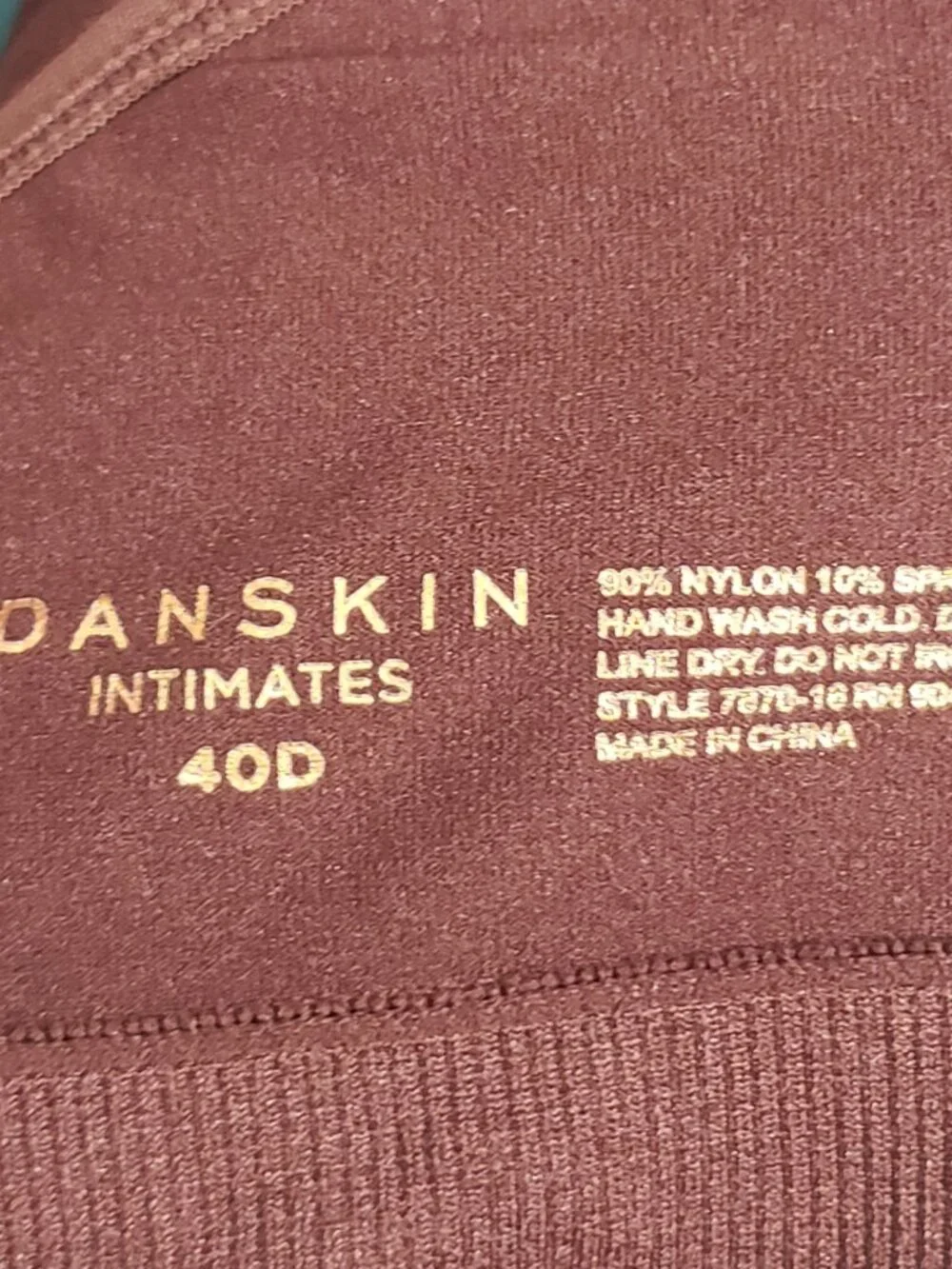 Danskin Intimates  Burgundy Bra  40D  Underwire
